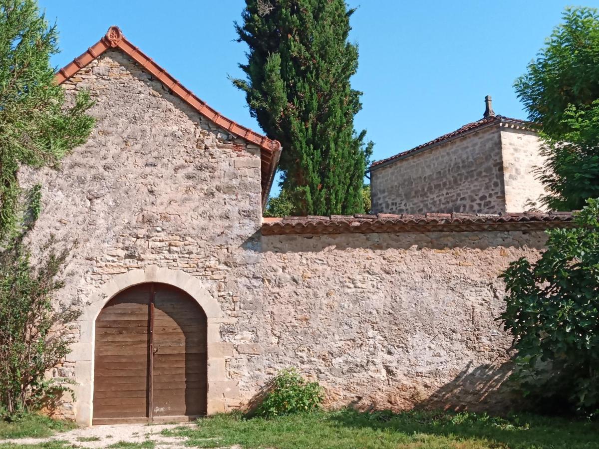 Les Granges De L Abbaye Bed & Breakfast Ginals Dış mekan fotoğraf