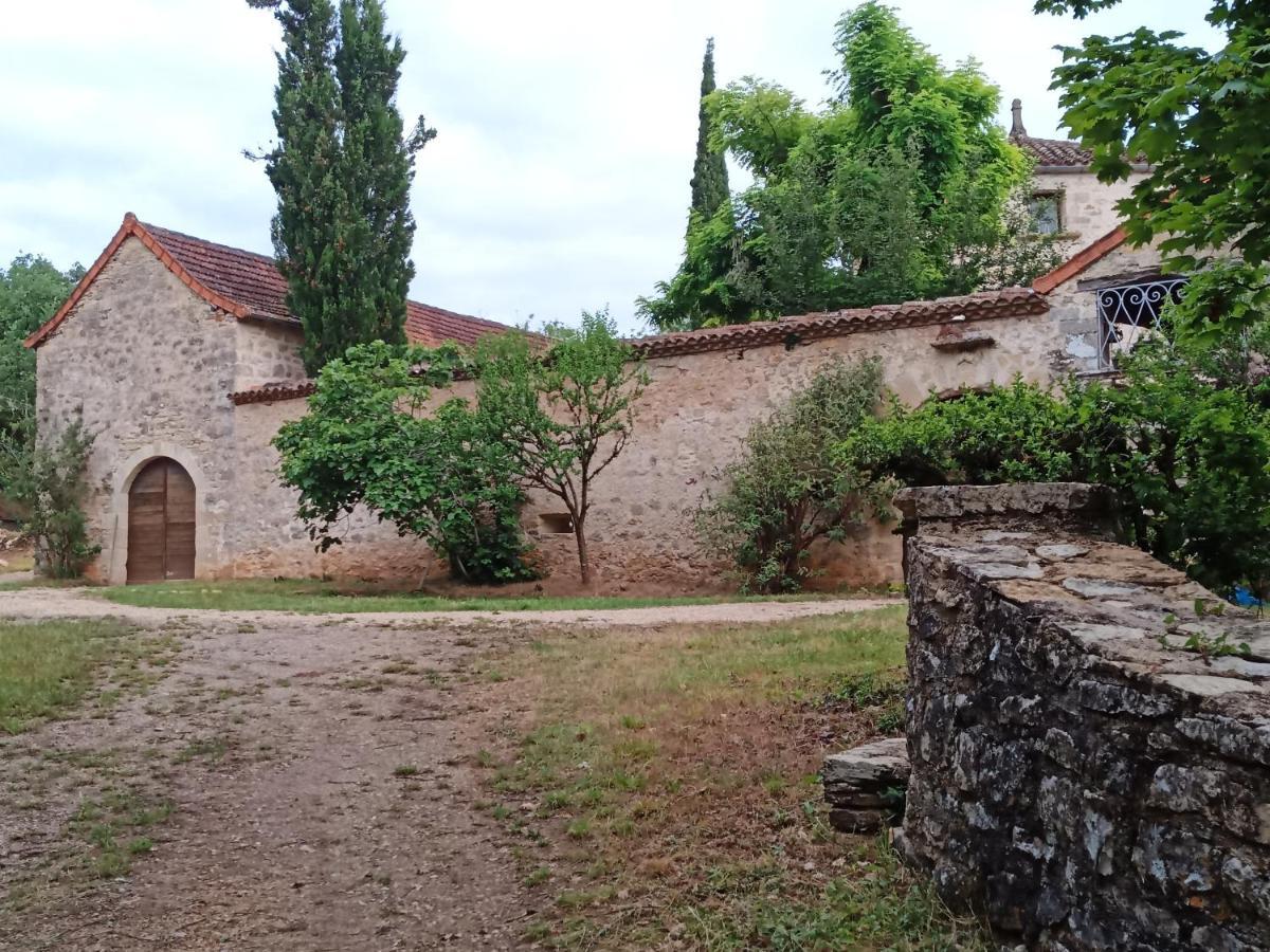 Les Granges De L Abbaye Bed & Breakfast Ginals Dış mekan fotoğraf